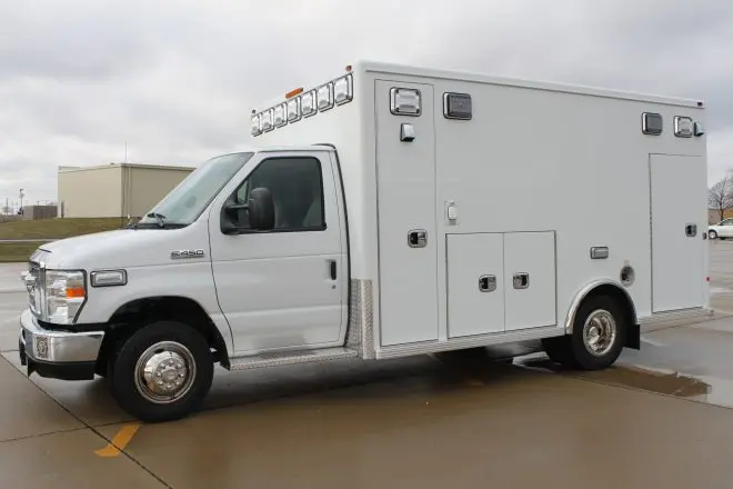 Life Line Victoryliner Ambulance